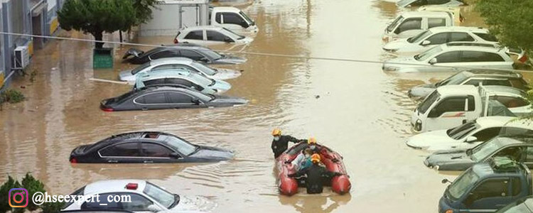 بارش سیل آسا خیابان‌های سئول را غرق در آب کرد