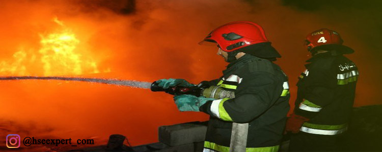 آتش‌سوزی کارخانه رنگ باعث مصدومیت دو کارگر شد